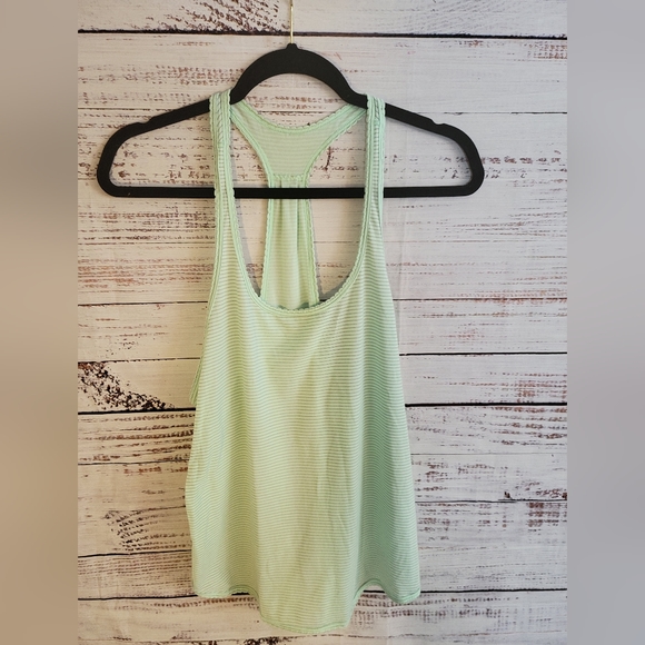 lululemon athletica Tops - Lululemon S8 Scallop Tank top Green and Gray stripped
